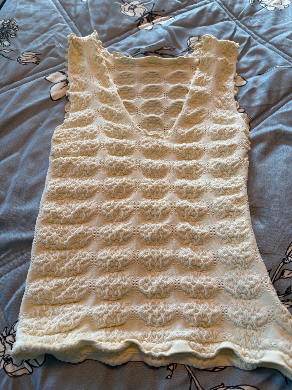 Intimately by Free People Cream Stretchy Knit Crochet Feel Tank Top Size S-M
